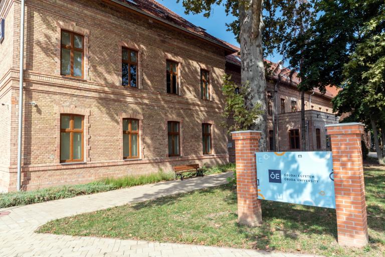 Budai út 43. S épület